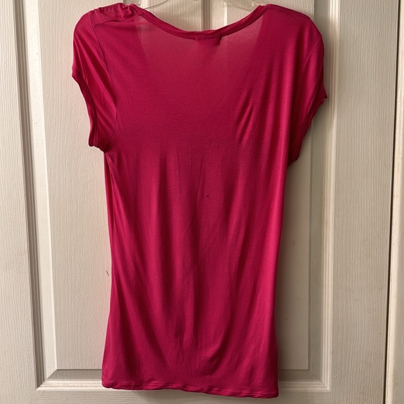 BCBG Hot pink shortsleeved Native American feather print beaded tee size medium - Picture 7 of 9